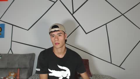 Snapshot of cooper_shiro chatting on 12.16.25 shiro online show from 12.16.25