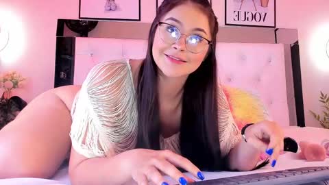 Cora  online show from 02.19.25