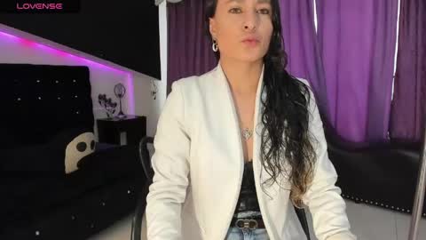 Coral  online show from 04.14.26