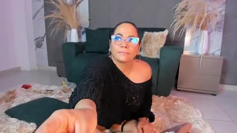 Snapshot of coral_rousee chatting on 06.07.26 coral_rousee online show from 06.07.26