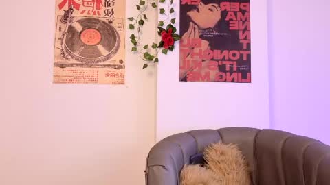 Snapshot of coraliebronson chatting on 05.11.26 Coralie Bronson online show from 05.11.26