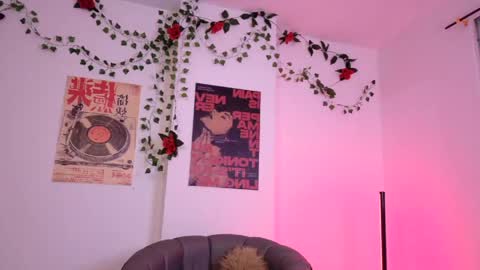 Snapshot of coraliebronson chatting on 05.22.26 Coralie Bronson online show from 05.22.26