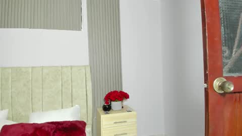 coraline hot18 online show from 01.28.25