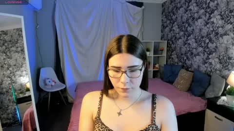 Snapshot of coraline_kitty chatting on 05.09.26 Coraline online show from 05.09.26