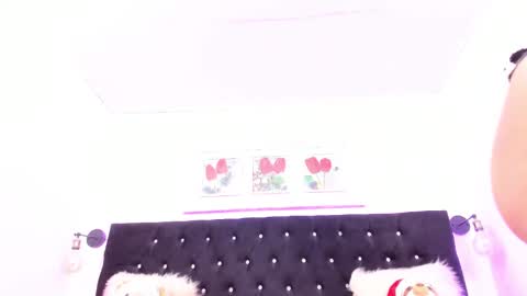 Juana Michelle 3 online show from 10.17.25