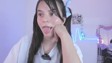 Snapshot of coralinexxx07 chatting on 05.25.26 Coraline uwu Bienvenidos al dulce mundo de Coraline Hola amores soy Coraline Una chica tierna juguetona online show from 05.25.26