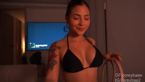 Snapshot of coreybae chatting on 09.30.25 coreybae online show from 09.30.25