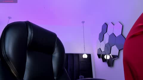 Corinne Russo online show from 02.05.25