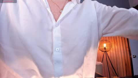 Corinne Russo online show from 03.06.25