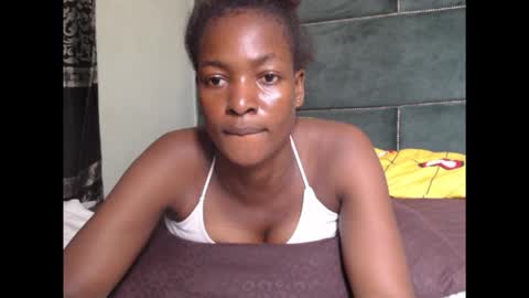 Snapshot of cornxslut chatting on 02.07.26 cornxslut online show from 02.07.26