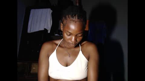 Snapshot of cornxslut chatting on 02.18.26 cornxslut online show from 02.18.26