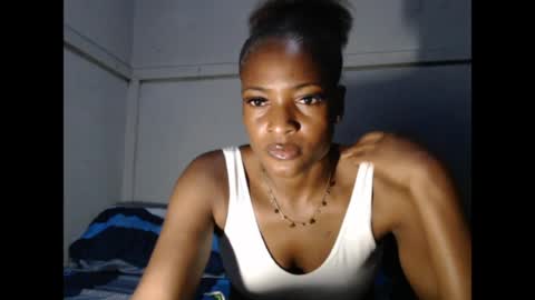 Snapshot of cornxslut chatting on 04.20.26 cornxslut online show from 04.20.26