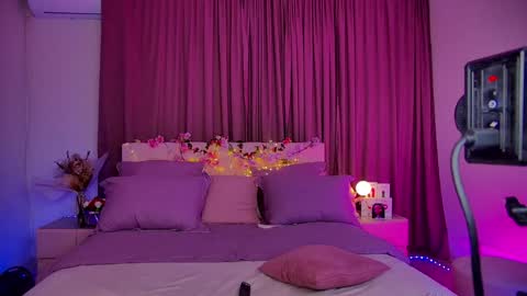 Sia online show from 12.07.24