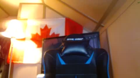 Snapshot of cosmicjones88 chatting on 12.12.24 cosmicjones88 online show from 12.12.24