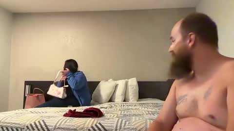 Snapshot of countryfuckers chatting on 05.17.26 Alaskawildcouple online show from 05.17.26