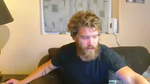 Snapshot of couplaloverz chatting on 10.18.25 Tony online show from 10.18.25