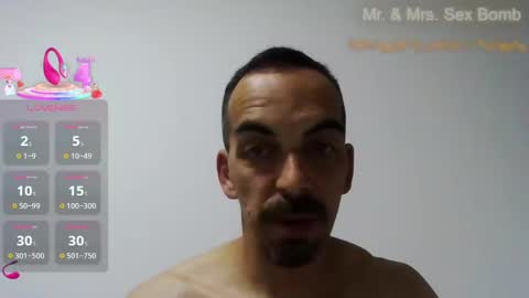 Snapshot of couple2021iam chatting on 10.12.25 Alone online show from 10.12.25