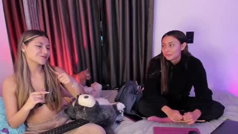 couple_funnyy online show from 12.19.25