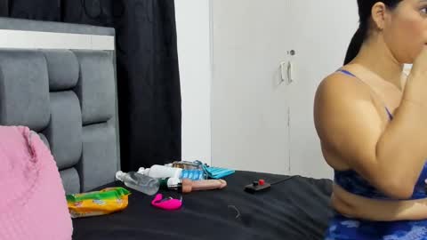 Andrea and Scott online show from 03.05.25