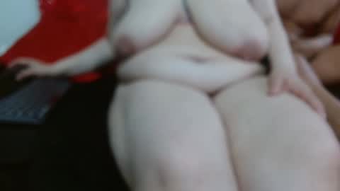 Snapshot of couple_milk_rs chatting on 12.26.24 couple_milk_rs online show from 12.26.24