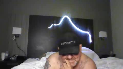 Snapshot of couple_pleaser1 chatting on 10.25.25 Ieathairytacos online show from 10.25.25