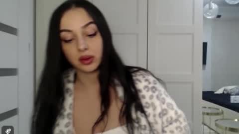 Snapshot of courtney_lux chatting on 02.11.26 Courtney online show from 02.11.26