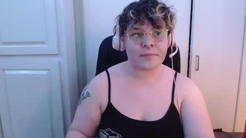 Snapshot of courtofharlots chatting on 02.21.25 Harley Vaughn online show from 02.21.25