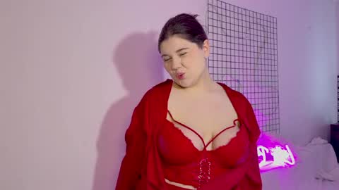 Cozy online show from 04.02.26