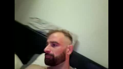 cozzyfella97 online show from 09.18.25