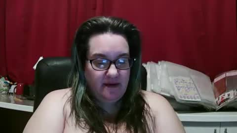 Snapshot of craftgirl2 chatting on 11.21.25 Craftgirl online show from 11.21.25