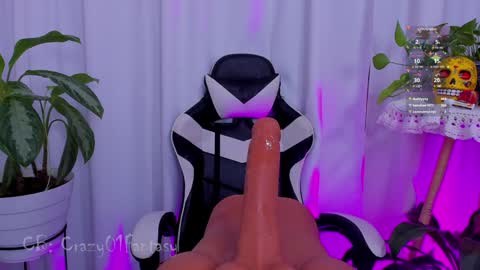 Laura  online show from 01.16.25