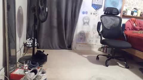 Snapshot of crazy4feetmanic chatting on 05.29.26 drbucknaked online show from 05.29.26