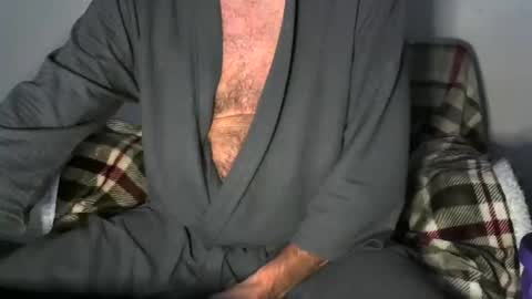 Snapshot of crazy4vegas chatting on 01.10.25 crazy4vegas online show from 01.10.25