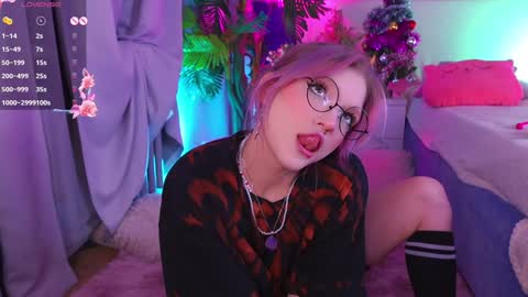 Snapshot of crazy__wine chatting on 12.28.24 Sonya online show from 12.28.24