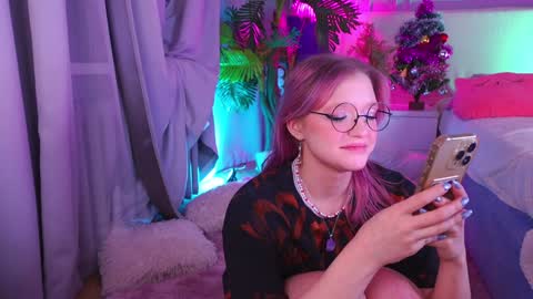 Snapshot of crazy__wine chatting on 12.29.24 Sonya online show from 12.29.24