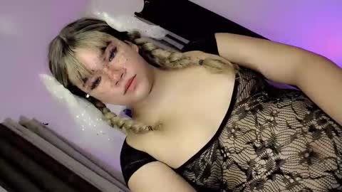 Snapshot of crazy_vixen chatting on 03.07.26 Hot Ayisha online show from 03.07.26