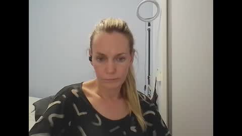 Anny online show from 02.14.26