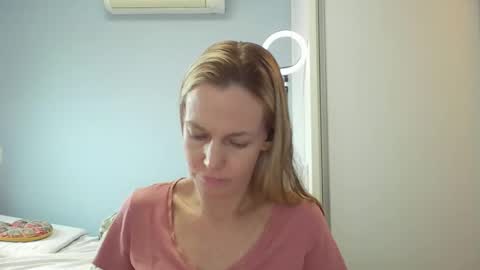 Anny online show from 02.24.26