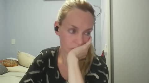 Anny online show from 03.28.26