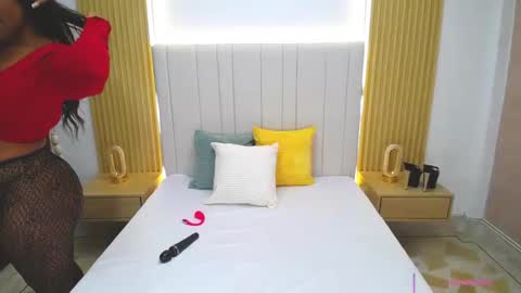 Snapshot of crazybigass chatting on 02.02.26 Sara online show from 02.02.26