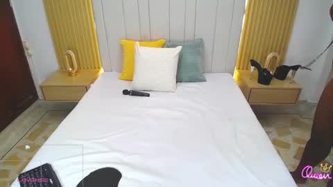 Snapshot of crazybigass chatting on 02.14.26 Sara online show from 02.14.26