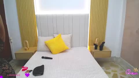 Snapshot of crazybigass chatting on 04.05.26 Sara online show from 04.05.26