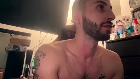 Snapshot of crazydill28 chatting on 10.20.25 crazydill28 online show from 10.20.25