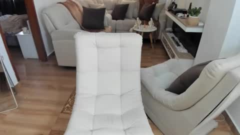 LAURA online show from 02.25.26