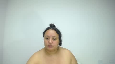 Snapshot of crazyonme chatting on 06.12.26 diosalinda online show from 06.12.26
