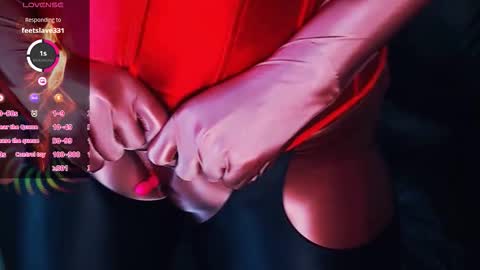 Snapshot of crazypinkyball chatting on 09.17.25 Roxy online show from 09.17.25