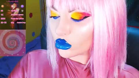 Snapshot of crazypinkyball chatting on 10.18.25 Roxy online show from 10.18.25