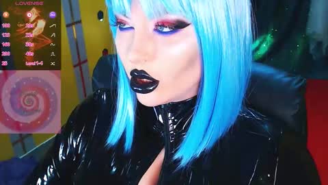 Roxy online show from 11.02.25