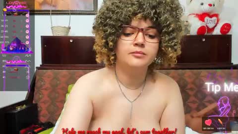 Snapshot of crazzy_pussy chatting on 04.27.26 Ana online show from 04.27.26