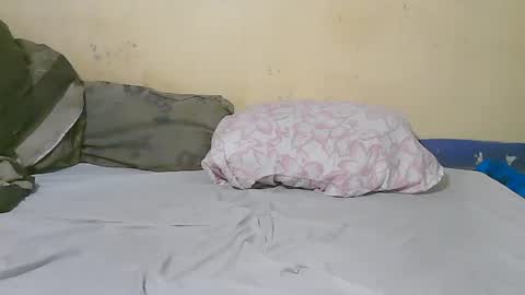 Snapshot of crazzyfucck chatting on 10.05.25 Samuel online show from 10.05.25